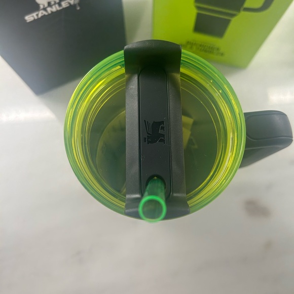 Halloween Stanley - in hand - Picture 5 of 6